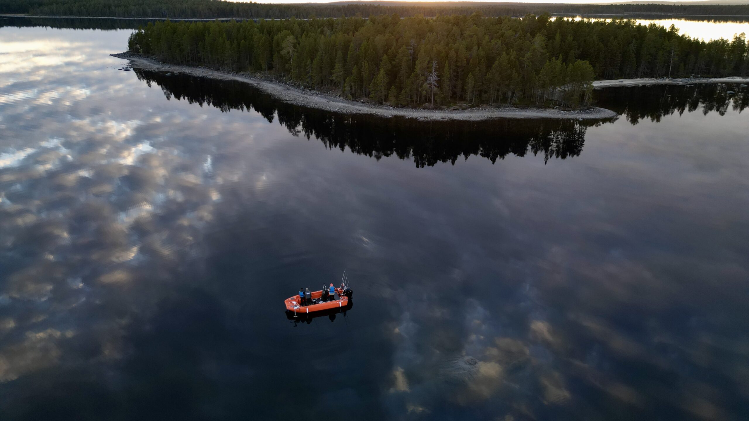 Avovesikausi on alkanut